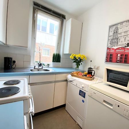Victoria And Buckingham Palace Apartments London Exterior photo