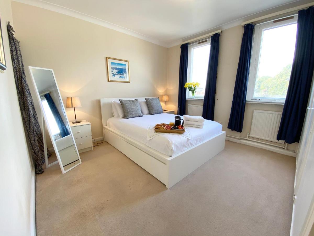 Victoria And Buckingham Palace Apartments London Exterior photo
