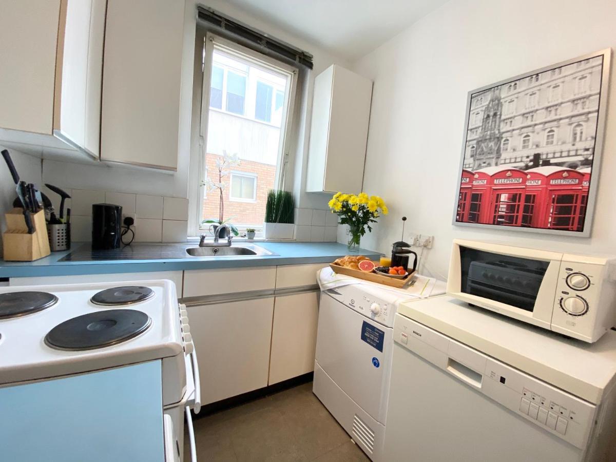 Victoria And Buckingham Palace Apartments London Exterior photo