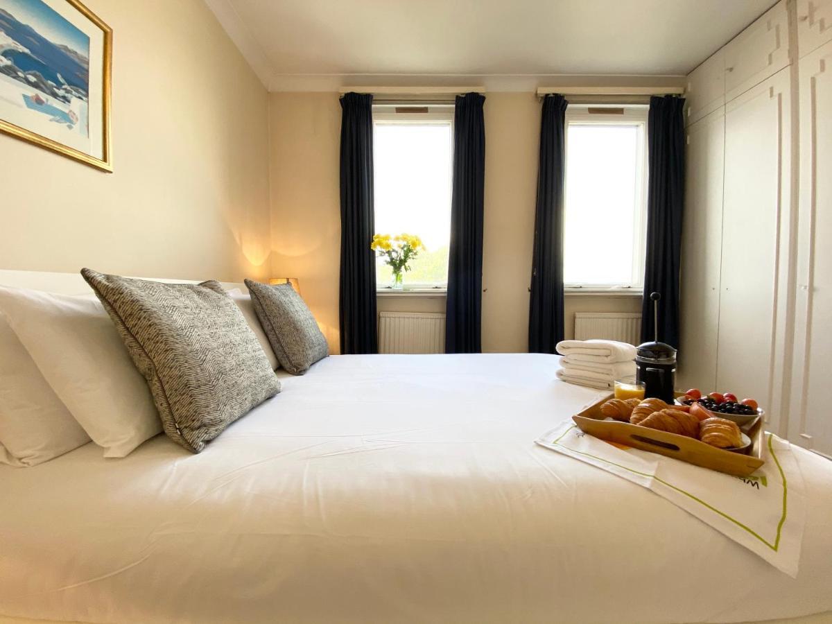 Victoria And Buckingham Palace Apartments London Exterior photo