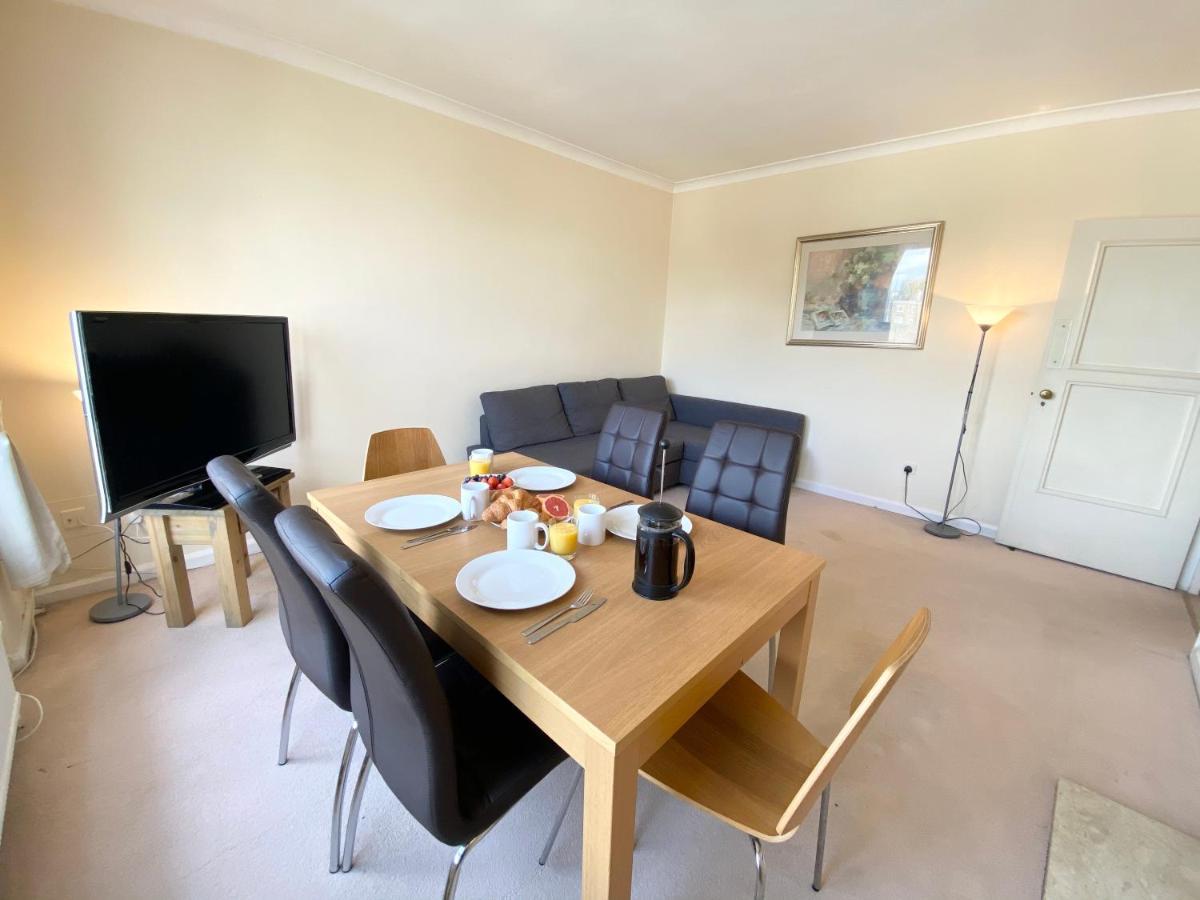Victoria And Buckingham Palace Apartments London Exterior photo