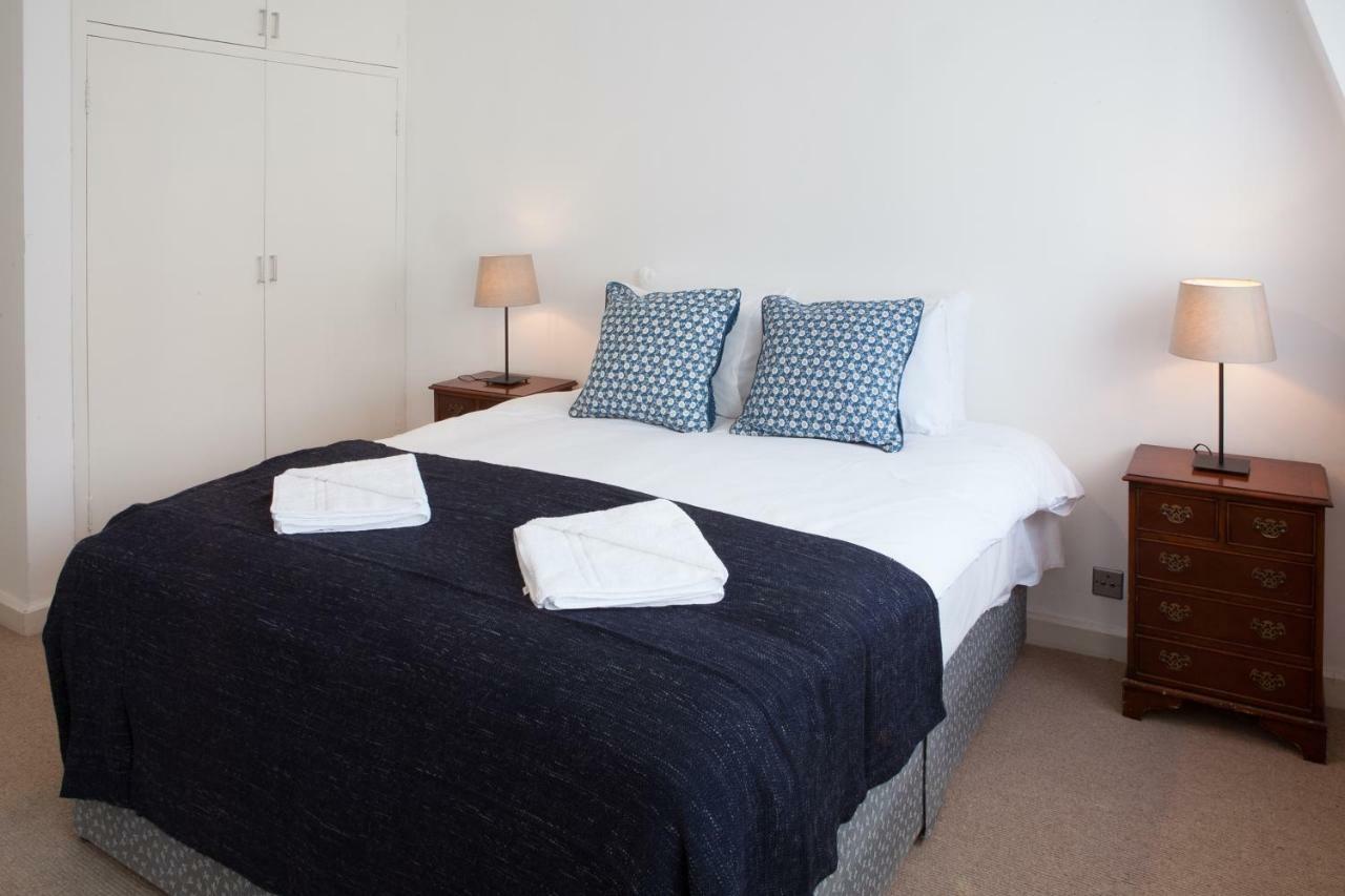 Victoria And Buckingham Palace Apartments London Exterior photo