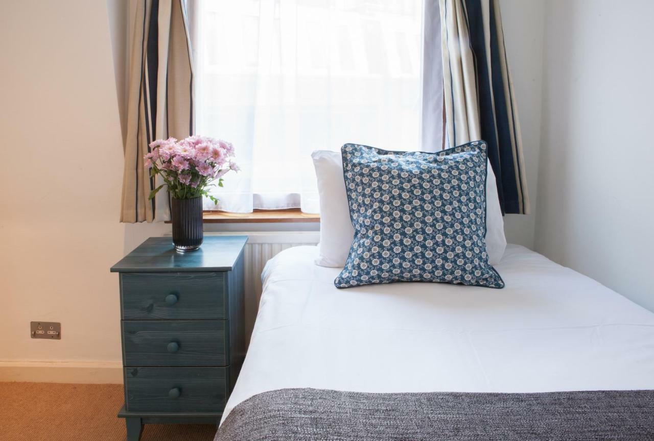 Victoria And Buckingham Palace Apartments London Exterior photo